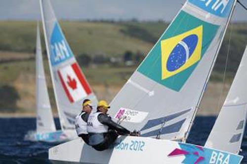 Dupla vice-campeã olímpica lidera disputa na star em Weymouth/ Foto: Divulgação