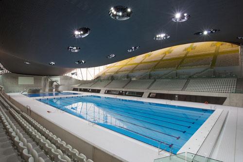 O Centro tem uma piscina de competição de 50 metros, uma piscina de mergulho de 25 metros, uma piscina para aquecimento de 50 metros e uma área seca para aquecimento / Foto: Londres 2012 