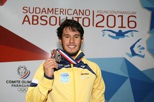Nadador alcança sua terceira medalha no último evento antes da seletiva olímpica / Foto: Satiro Sodré/SSPress/CBDA Nadador alcança sua terceira medalha no último evento antes da seletiva olímpica / Foto: Satiro Sodré/SSPress/CBDA