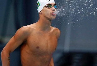 Nadador brasileiro subiu no topo do pódio nos 800m livre e nos 400m livre /  Foto: Satiro Sodré/SSPress/CBDA
