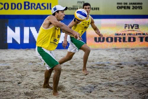 Duplas masculinas ficaram na semifinal / Foto: Miriam Jeske / Heusi Action / Brasil2016.gov.br