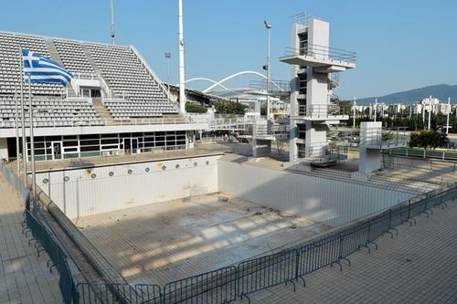 Piscina e arquibancadas abandonadas / Foto: Getty Images Piscina e arquibancadas abandonadas / Foto: Getty Images