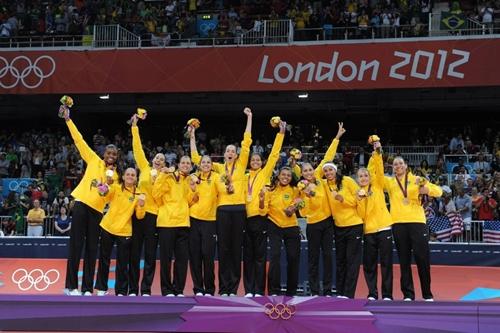 Em Londres-2012, a Seleção Brasileira feminina de vôlei sagrou-se bicampeã olímpica / Foto: FIVB