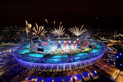 Show de fogos na cerimônia de abertura dos Jogos Olímpicos Londres 2012 / Foto: Getty Images / Jamie Squire