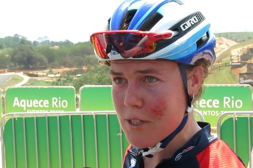 Georgia Gould exibe machucado após queda no evento teste de mountain bike neste domingo / Foto: Esporte Alternativo