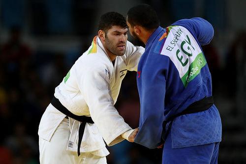 Israelense e egípcio na luta dessa tarde / Foto: Elsa / Getty Images