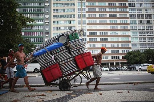 Ruas do Rio terão fiscalização contra uso de faixa especial das Olimpíadas / Foto: Getty Images / Mario Tama