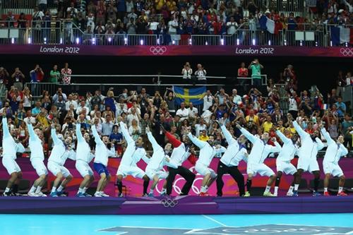 Seleção francesa, hegemônica no handebol olímpico / Foto: Jeff Gross / Getty Images