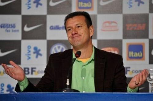 Dunga contemporiza possível jogo duro do Barça na liberação de Neymar / Foto: Divulgação / CBF