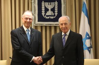 Carlos Arthur Nuzman, foi recebido quinta-feira, dia 11 de novembro, pelo presidente de Israel Shimon Peres / Foto: Divulgação