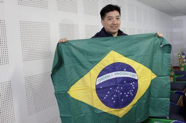 O porta-bandeira do Time Brasil será o mesatenista Hugo Hoyama / Foto: Washington Alves / Inovafoto / COB
