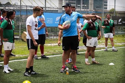 Brasileiros apoiaram eventos com ação promocional e jogo de rugby touch com os neozelandeses / Foto: Fotojump / Divulgação / CBRu Brasileiros apoiaram eventos com ação promocional e jogo de rugby touch com os neozelandeses / Foto: Fotojump / Divulgação / CBRu