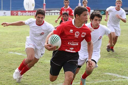 Curitiba vence Minas Gerais no M-17 / Foto: João Neto / Fotojump Curitiba vence Minas Gerais no M-17 / Foto: João Neto / Fotojump