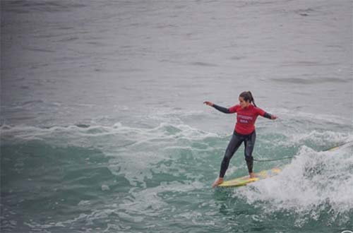 Chloé Calmon foi destaque no terceiro dia de disputas do surf nos Jogos Pan-Americanos de Lima / Foto: Divulgação