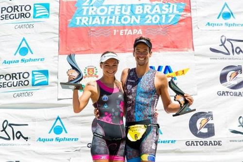 Prova inaugural foi disputada na manhã deste domingo (26), em Santos (SP), com a participação dos melhores atletas, profissionais e amadores, de todo o Brasil / Foto: Nelson Toledo