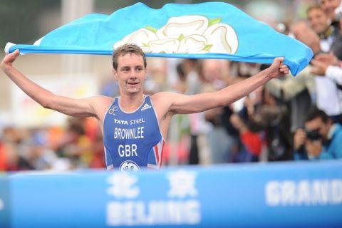 O inglês Alistair Brownlee confirmou o seu favoritismo, venceu a Grande Final em Pequim e conquistou o Campeonato Mundial de Triathlon de 2011/ Foto: Divulgação ITU