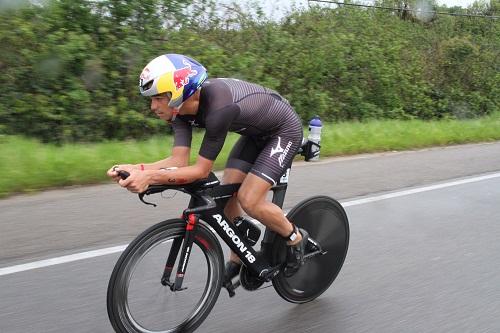 Resultado garante catarinense em Kona, no Havaí, sede do mundial da categoria em outubro. Prova em Florianópolis foi marcada por melhor marca mundial da distância estabelecida pelo britânico Tim Don / Foto: Fábio Falconi/Unlimited Sports