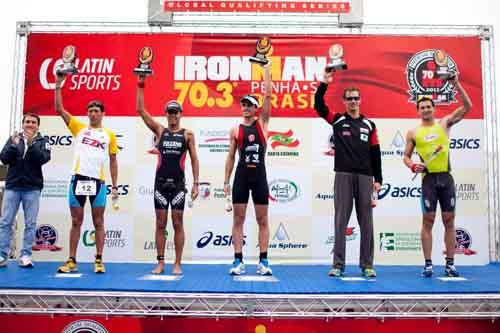 Adriano Sacchetto foi o grande campeão do Ironman 70.3, disputado no último sábado, dia 27 de Agosto, na cidade de Penha, em Santa Catarina / Foto: Divulgação