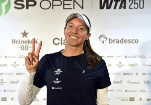 Luisa Stefani alcança terceiro lugar no ranking da WTA