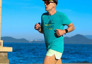 César Aarão reflete sobre saúde mental após câncer metastático