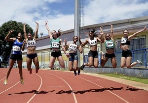 Ana Beatriz Cabral e Henrique Carvalho vencem os 100 metros nos Jogos da Juventude