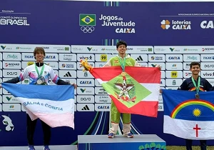 Mateus Ribeiro conquista ouro na marcha atlética dos Jogos da Juventude