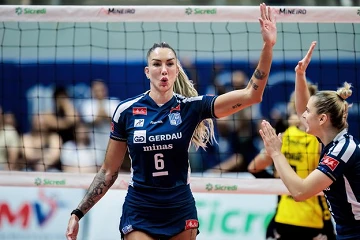 Thaisa se aproxima de 1.500 bloqueios na Superliga