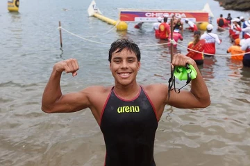 Arthur Aguiar e Cibelle Jungblut vencem 10 km do Brasileiro em Salvador