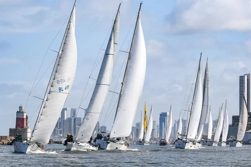 37ª Refeno tem largada no Marco Zero com 94 embarcações