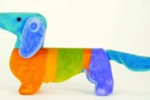 Para a edição que foi disputada em Munique, na Alemanha, os organizadores inventaram um personagem baseado em um cachorro da raça Dachshund, batizado de Waldi / Foto: Divulgação