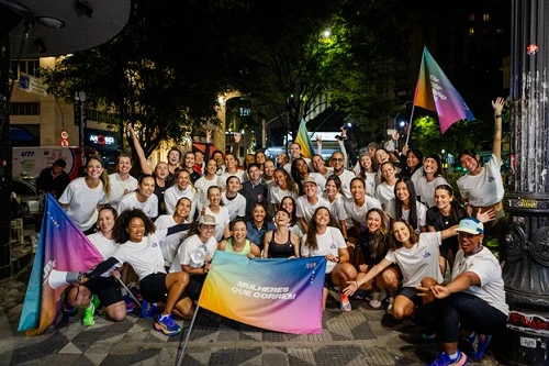 ASICS relança Lume Club para incentivar mulheres a correrem juntas