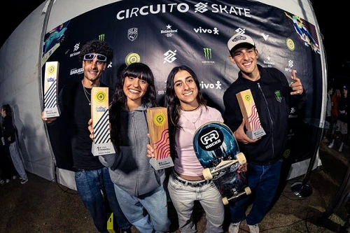 Maria Lúcia Rocha e Wallace Gabriel vencem segunda etapa do Circuito Banco do Brasil de Skate