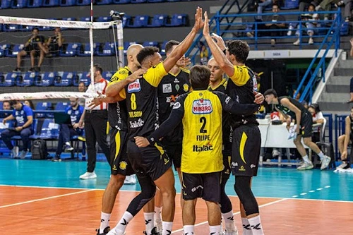 Praia Clube/Uberlândia Vôlei inicia preparação para a Superliga 2026/2027