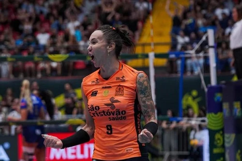 Justiça Desportiva nega pedido de Tifany e mantém suspensão