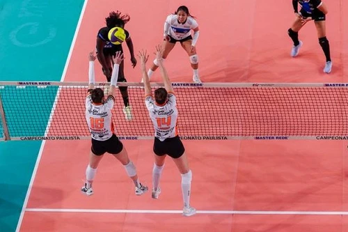 Osasco São Cristóvão Saúde vence Pinheiros e avança na semifinal do Paulista