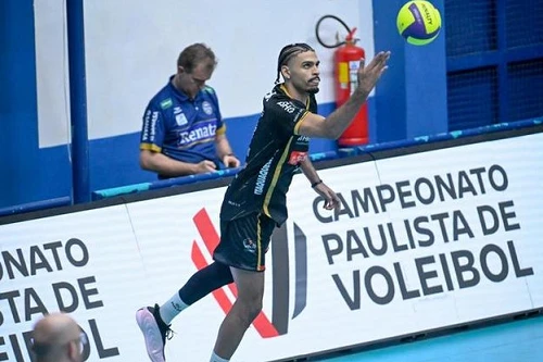 Vôlei Mania Itaqua perde para Vôlei Renata e decide classificação em casa