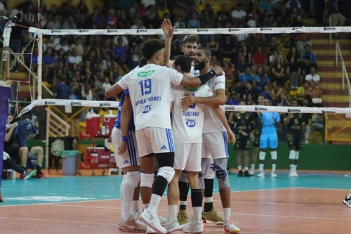 Sada Cruzeiro vence Montes Claros em estreia da Superliga Masculina