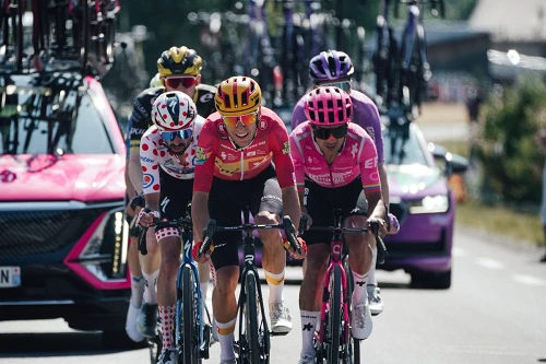 Carapaz vence a 18ª etapa do Tour de France em Orcières-Merlette