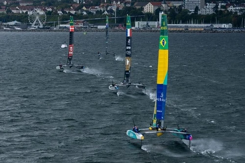 Mubadala Brazil SailGP Team estreia nova formação em Genebra
