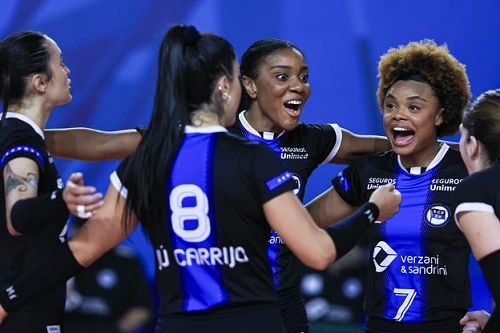 Pinheiros enfrenta o Realizar no Campeonato Paulista de Vôlei