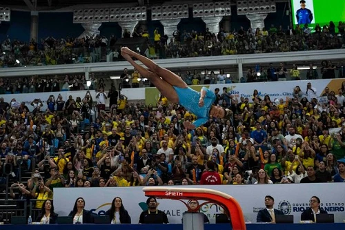 Rebeca Andrade brilha e conquista ouro no Pan-Americano de Ginástica