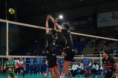 Vôlei Mania Itaquá avança às semifinais do Paulista ao vencer Ilhabela