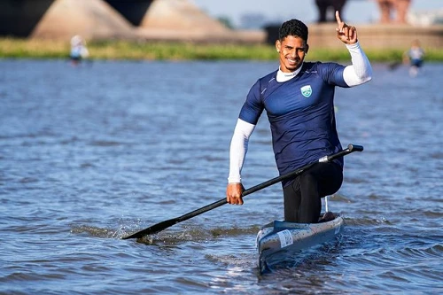 Filipe Vieira brilha e conquista dois ouros na canoagem velocidade em Santa Fé