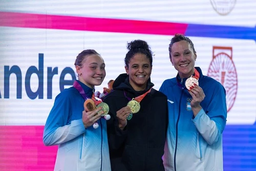 Etiene Medeiros brilha e conquista ouro nos Jogos Sul-Americanos