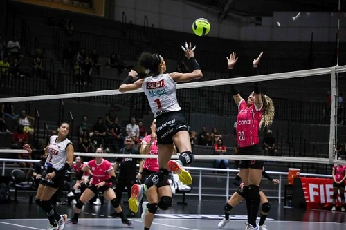 Semifinais do Paulista Feminino de Vôlei começam com Bauru e São Caetano