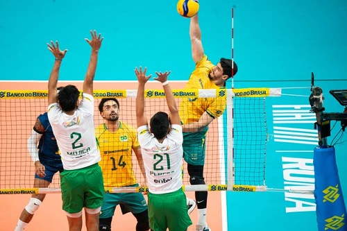Seleção masculina vence a Bolívia no Sul-Americano