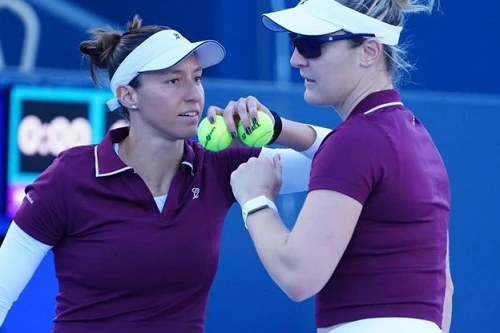 Luisa Stefani avança às quartas no WTA de Tóquio com vitória convincente