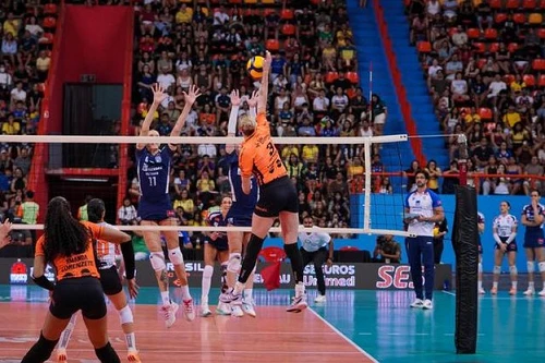 Osasco São Cristóvão Saúde é vice-campeão da Brasil Cup