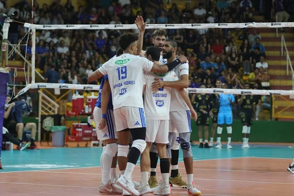 Sada Cruzeiro vence Montes Claros em estreia da Superliga Masculina